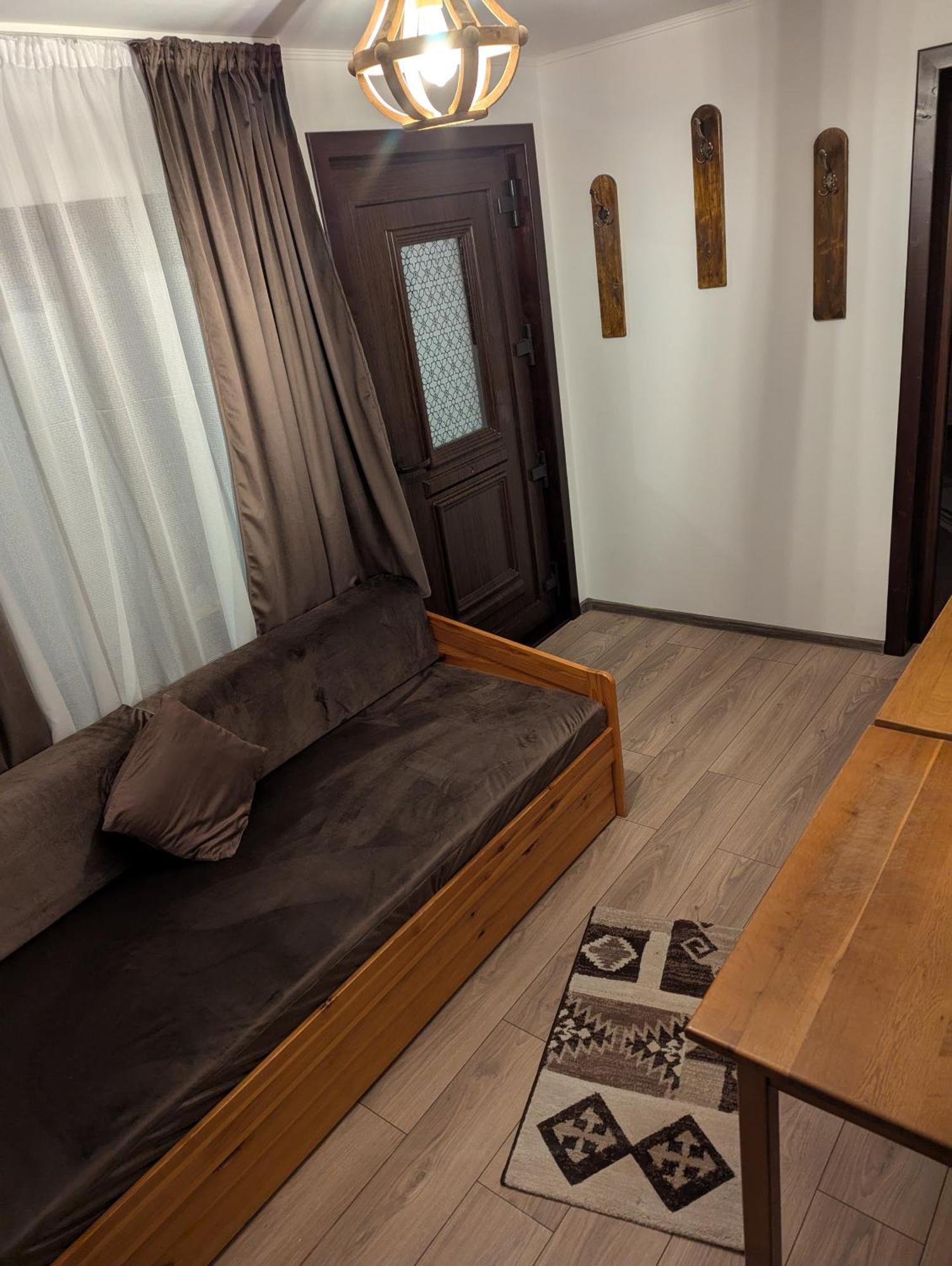 Вилла Casa Livada Bunicii Тыргу-Окна Экстерьер фото